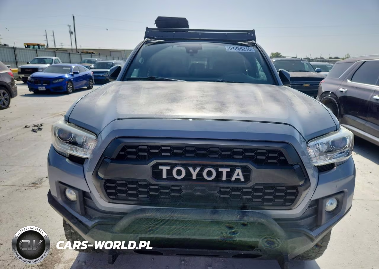 2018 Toyota Tacoma Trd Off-Road VIN:3TMCZ5AN0JM131079 - 5
