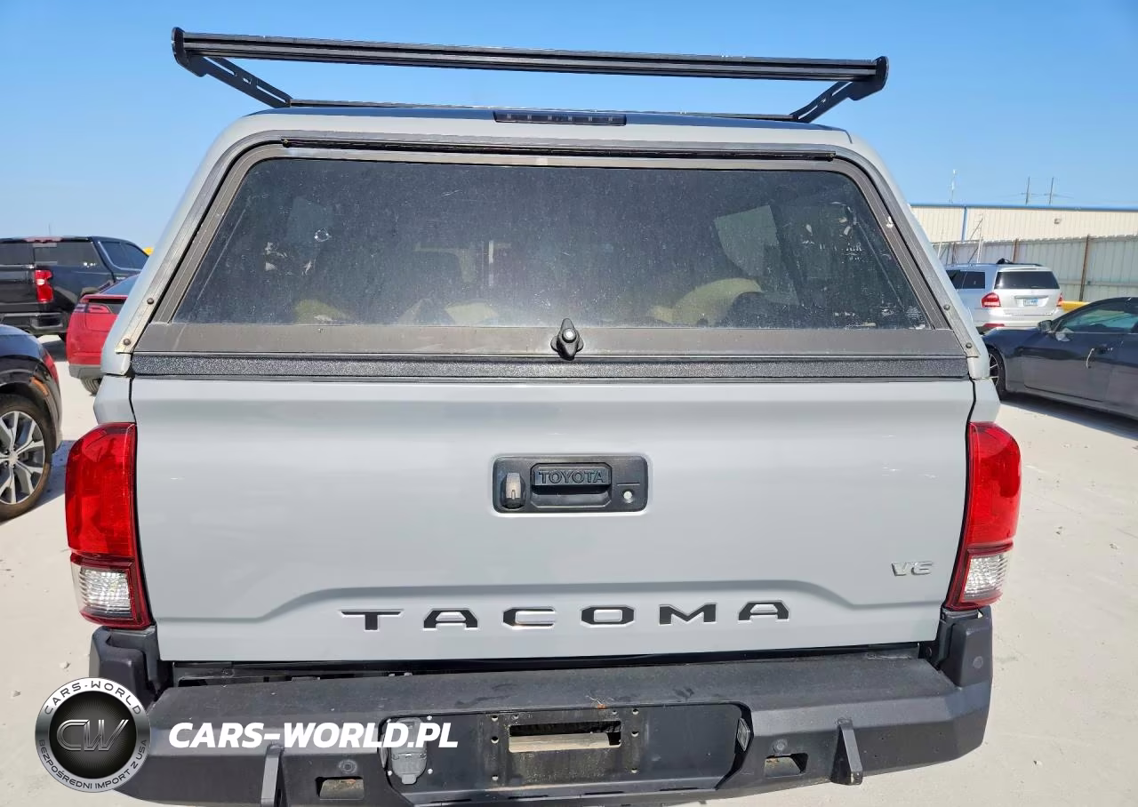 2018 Toyota Tacoma Trd Off-Road VIN:3TMCZ5AN0JM131079 - 6