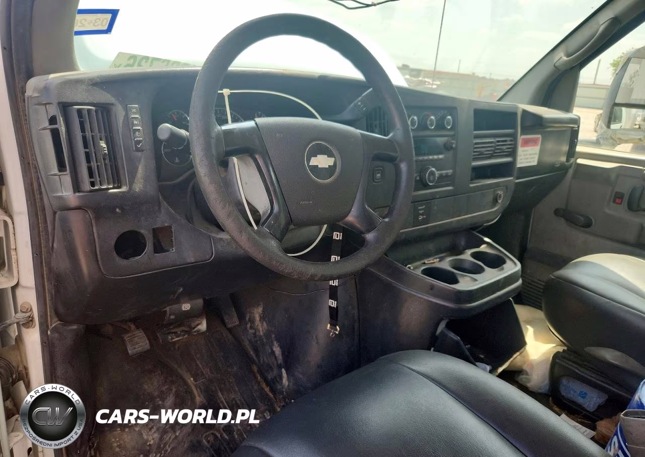 2010 Chevrolet Express Box Truck VIN:1GB6G3BG2A1113157 - 8