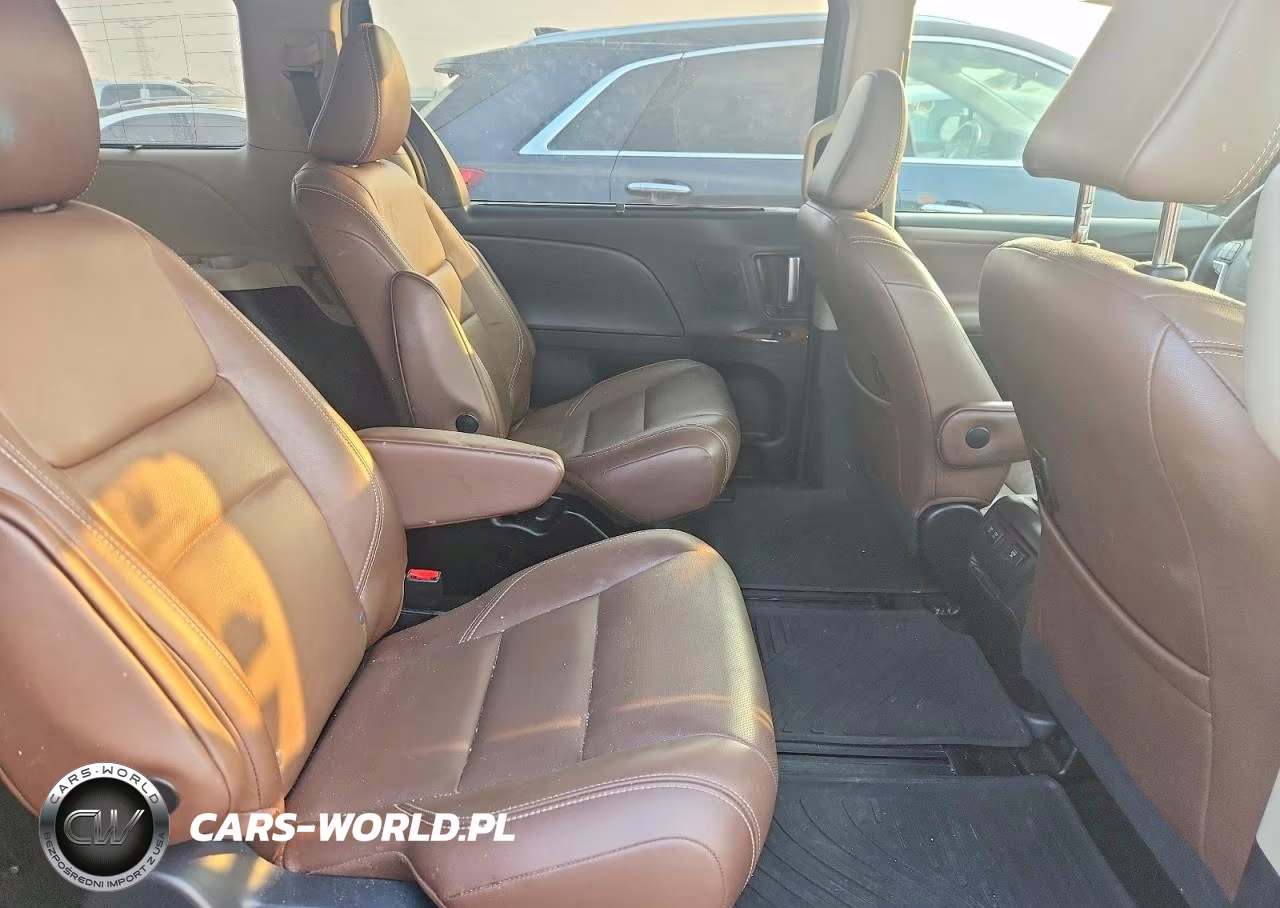 2019 Toyota Sienna Limited Premium 7-Passenger VIN:5TDDZ3DC5KS211577 - 10