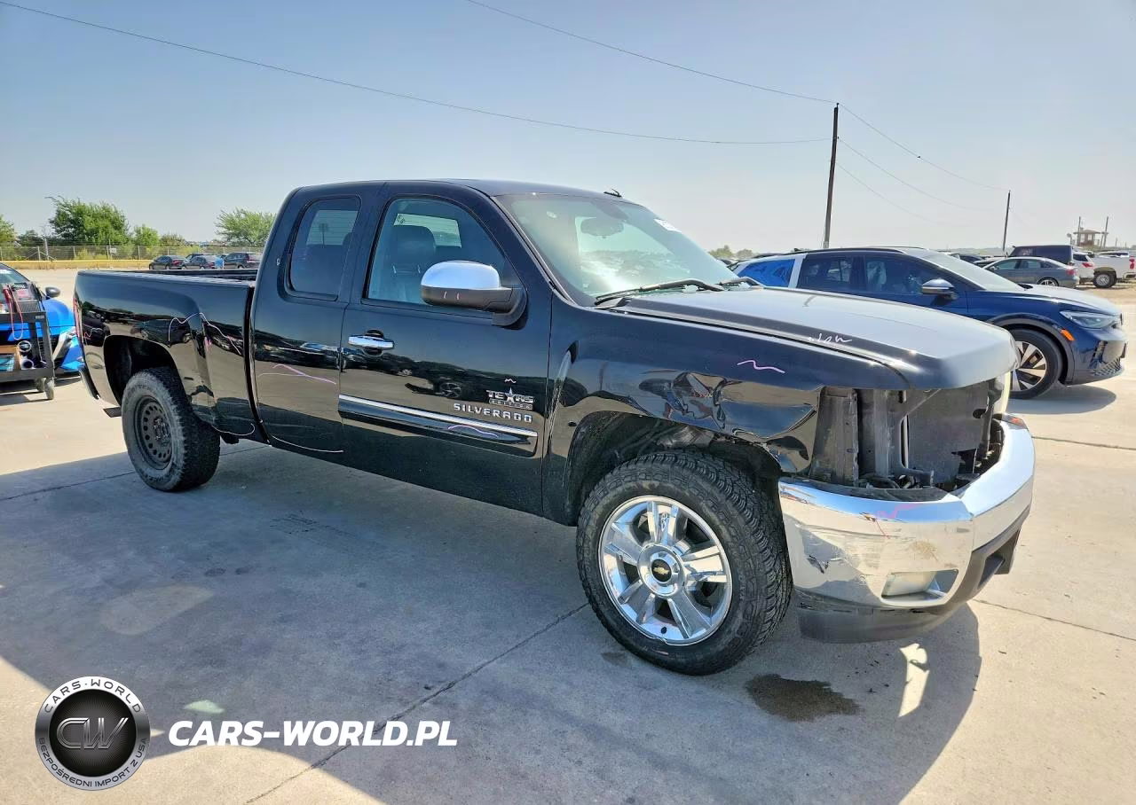 2013 Chevrolet Silverado C1500 Lt VIN:1GCRCSE01DZ313823 - 4