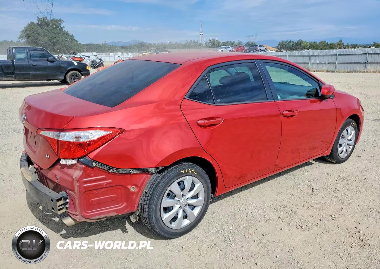 2016 Toyota Corolla Le VIN:5YFBURHE4GP384818 - 3