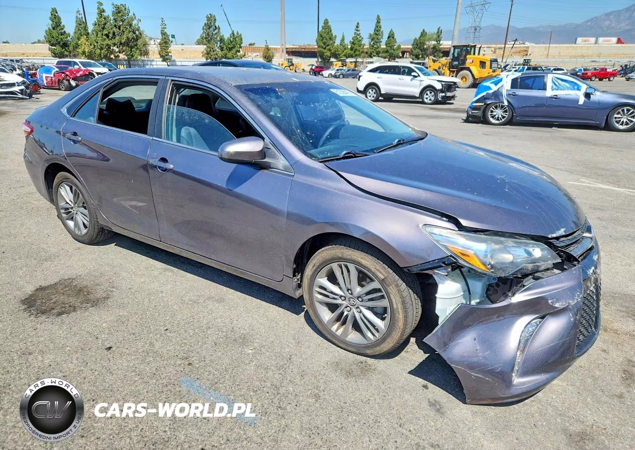 2015 Toyota Camry Hybrid Se VIN:4T1BD1FK5FU174901 - 4