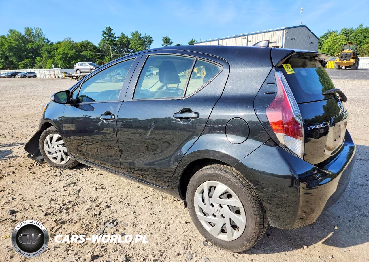 2015 Toyota Prius C Two VIN:JTDKDTB35F1580614 - 2
