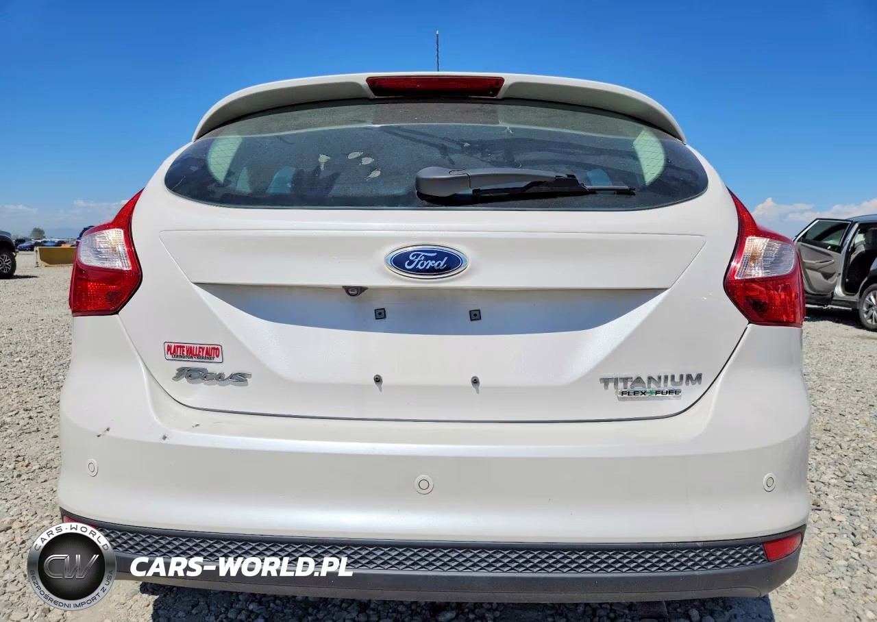 2012 Ford Focus Titanium VIN:1FAHP3N23CL380969 - 6