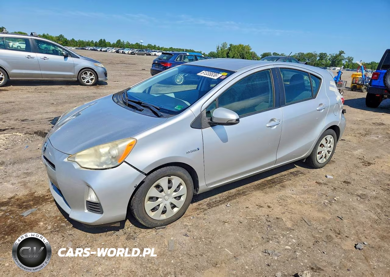 2012 Toyota Prius C Two VIN:JTDKDTB39C1527426 - 1