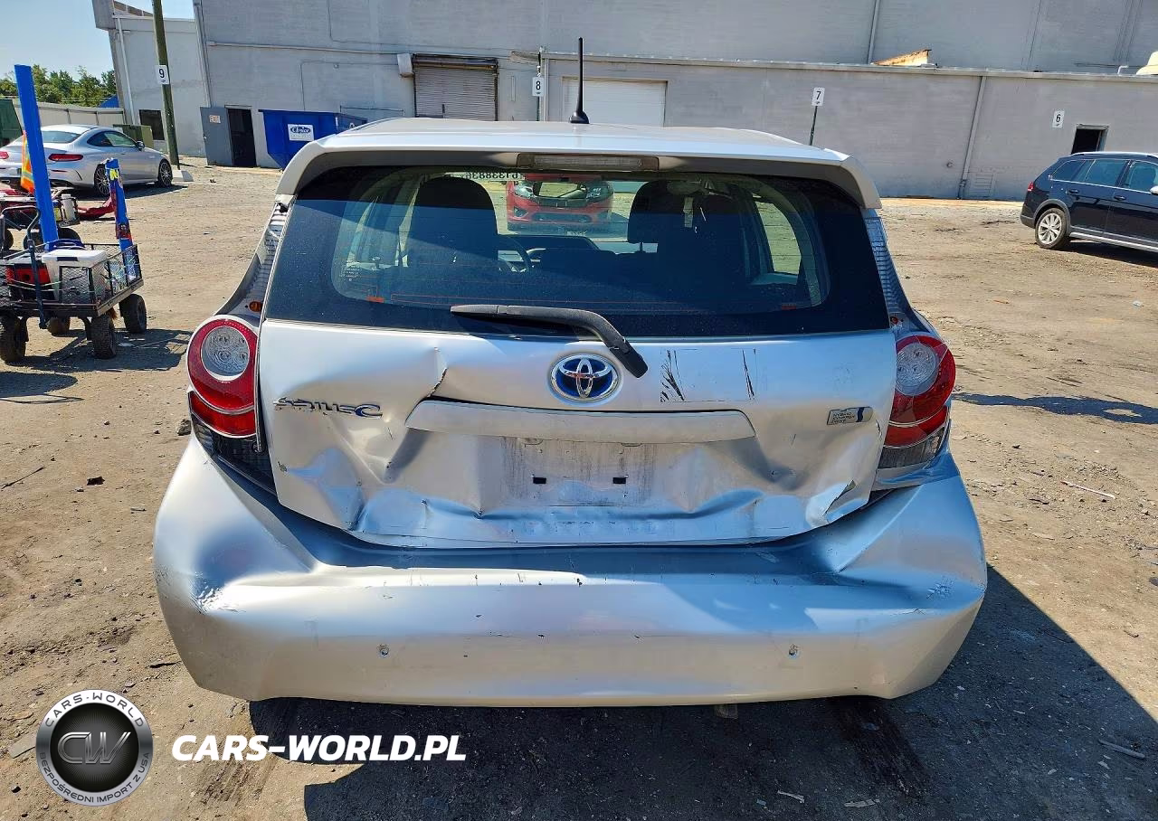 2012 Toyota Prius C Two VIN:JTDKDTB39C1527426 - 6