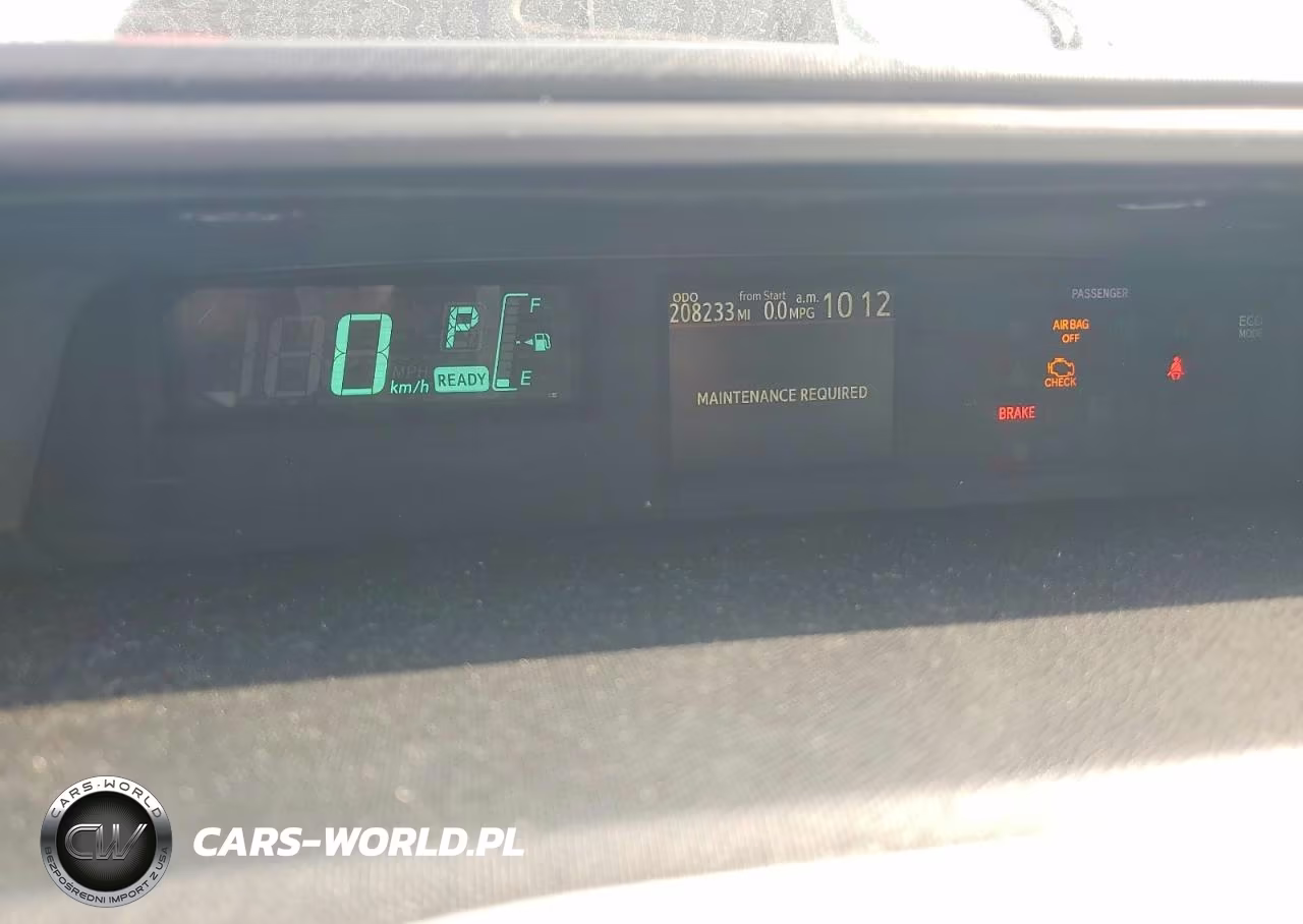 2012 Toyota Prius C Two VIN:JTDKDTB39C1527426 - 9