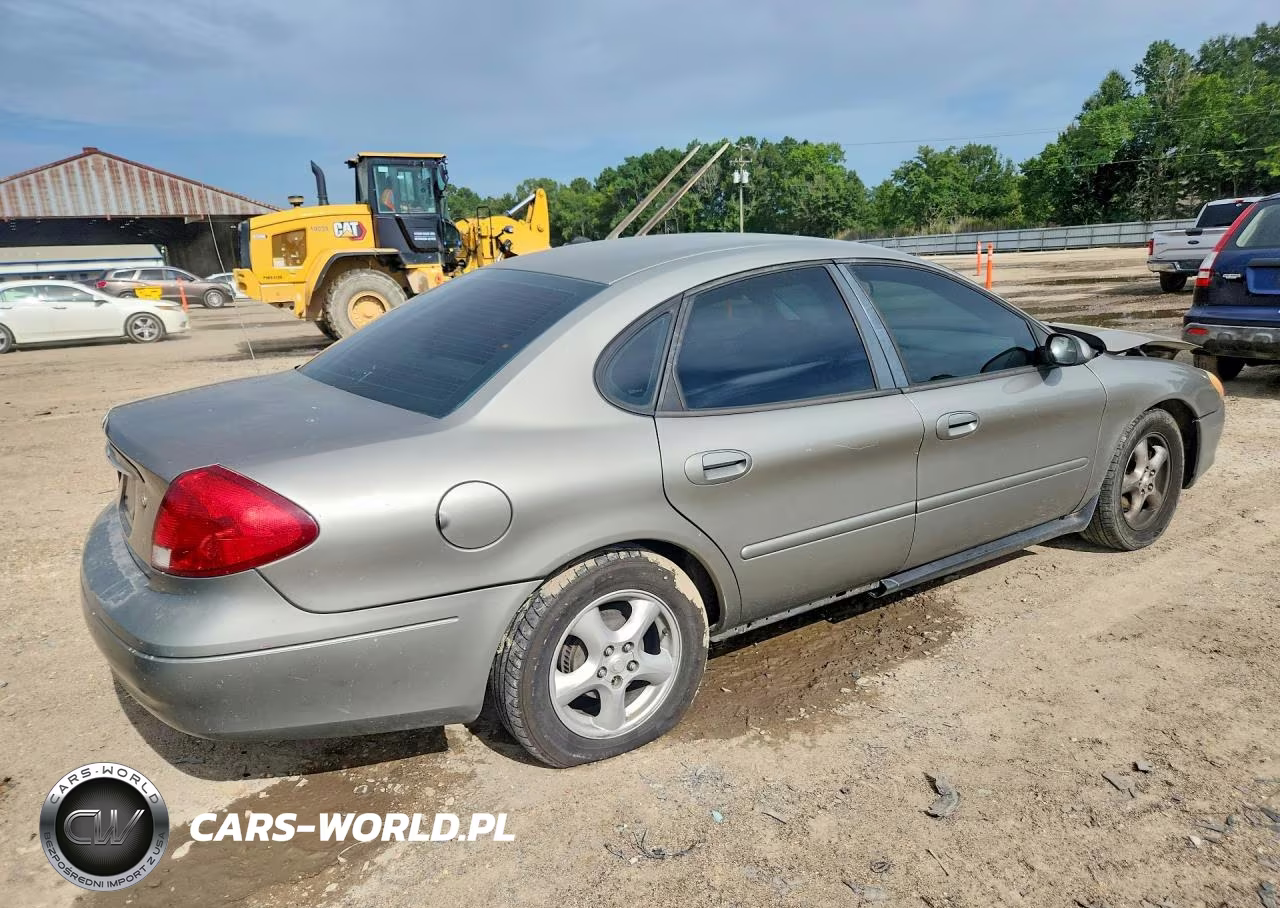 FORD TAURUS VIN:1FAFP55U23G275885 - 3