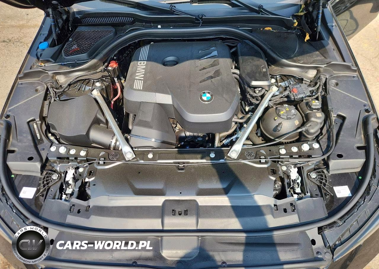 2025 BMW 530 Xi VIN:WBA53FJ01SCT27195 - 11