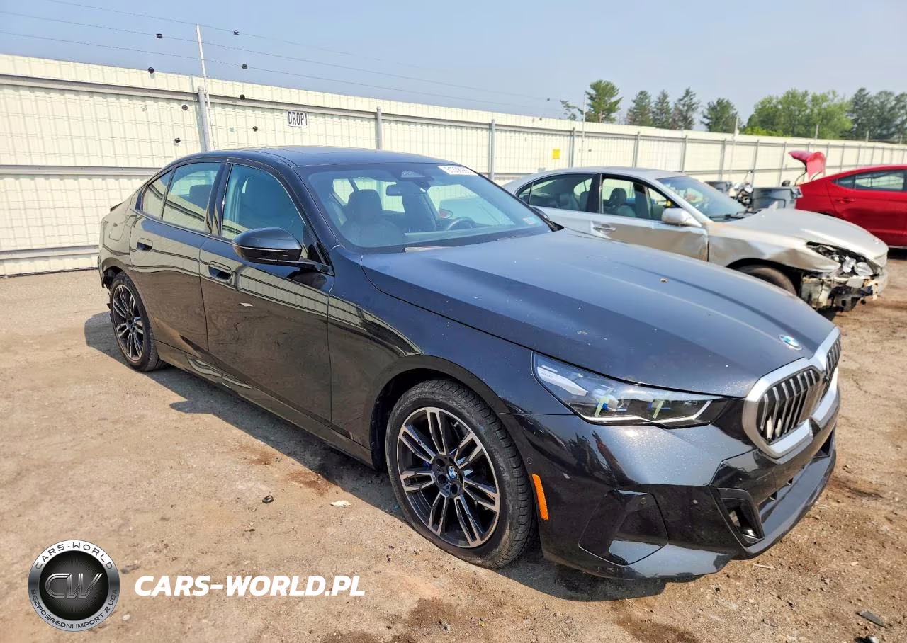 2025 BMW 530 Xi VIN:WBA53FJ01SCT27195 - 4