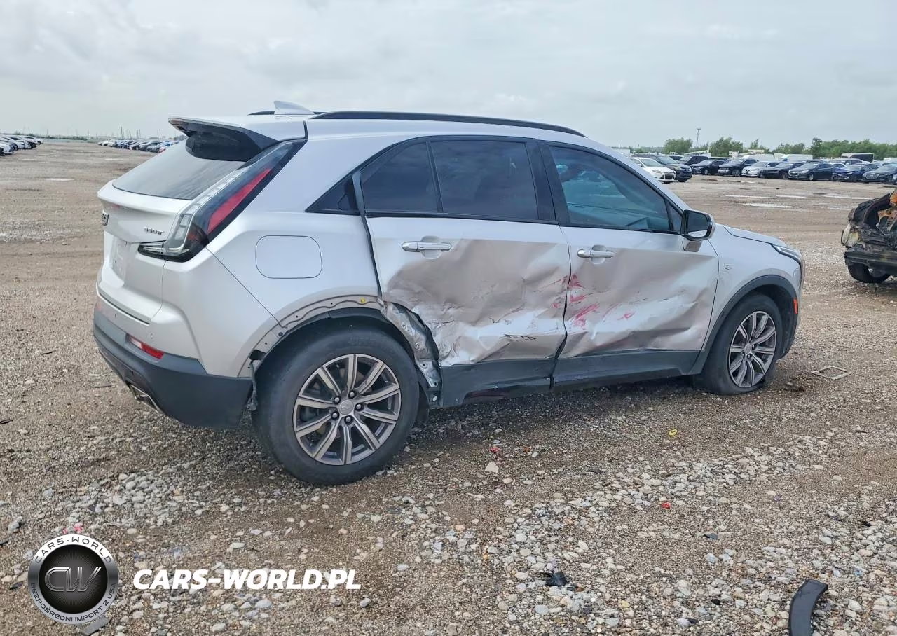 2022 Cadillac Xt4 Sport VIN:1GYFZER42NF142772 - 3