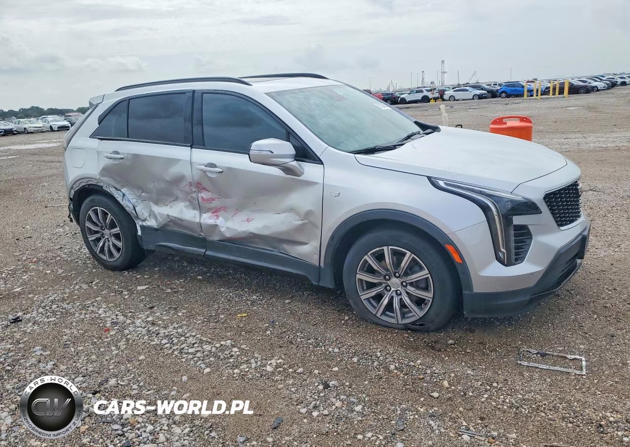 2022 Cadillac Xt4 Sport VIN:1GYFZER42NF142772 - 4