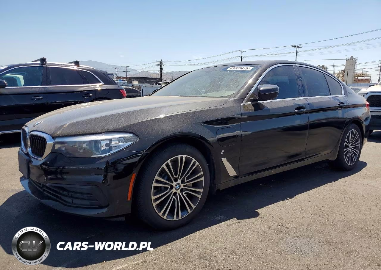 2019 BMW 530E – zdjęcie 1 z 12