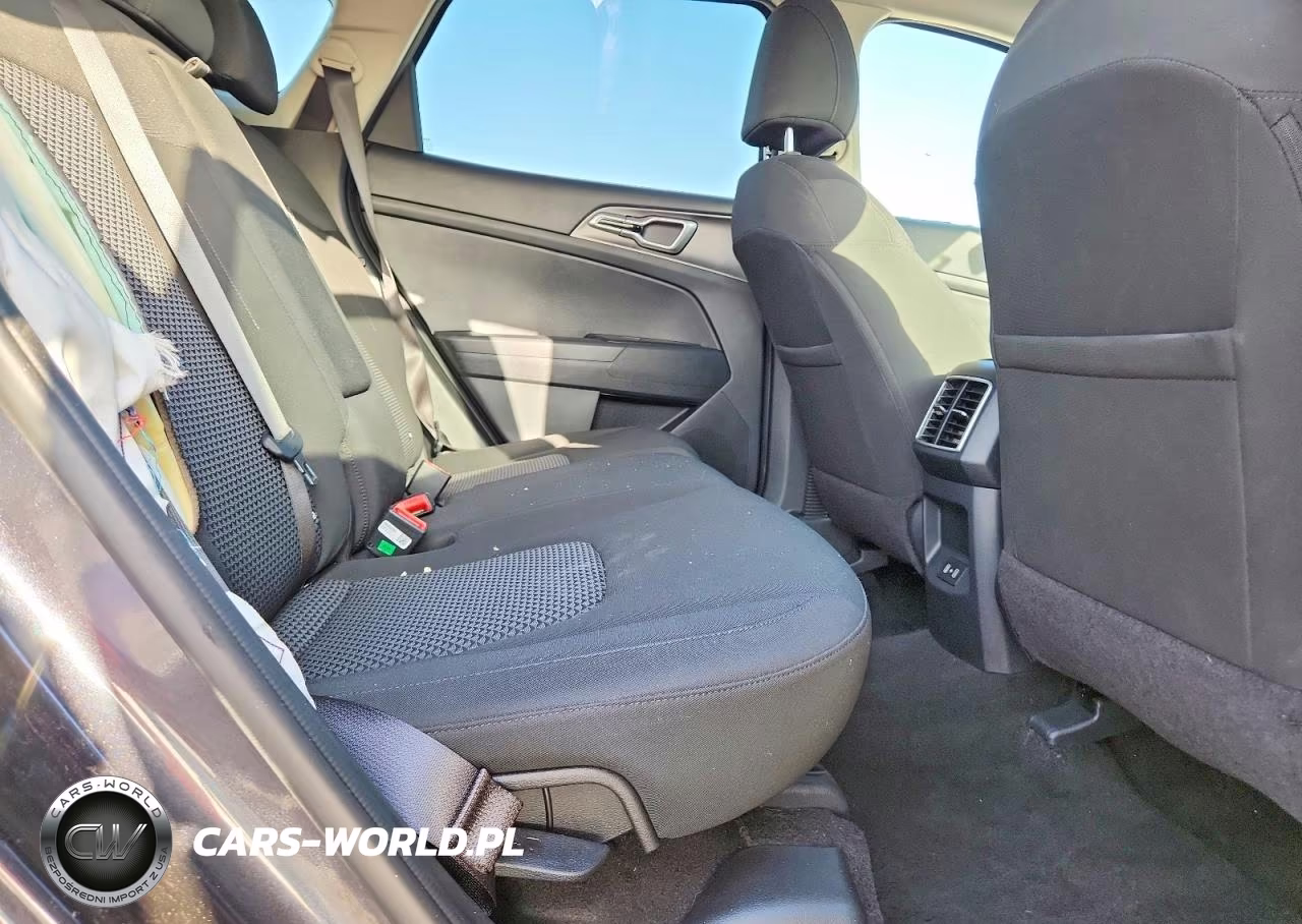 2026 Kia Sportage Lx VIN:5XYK23DF0TG391992 - 11