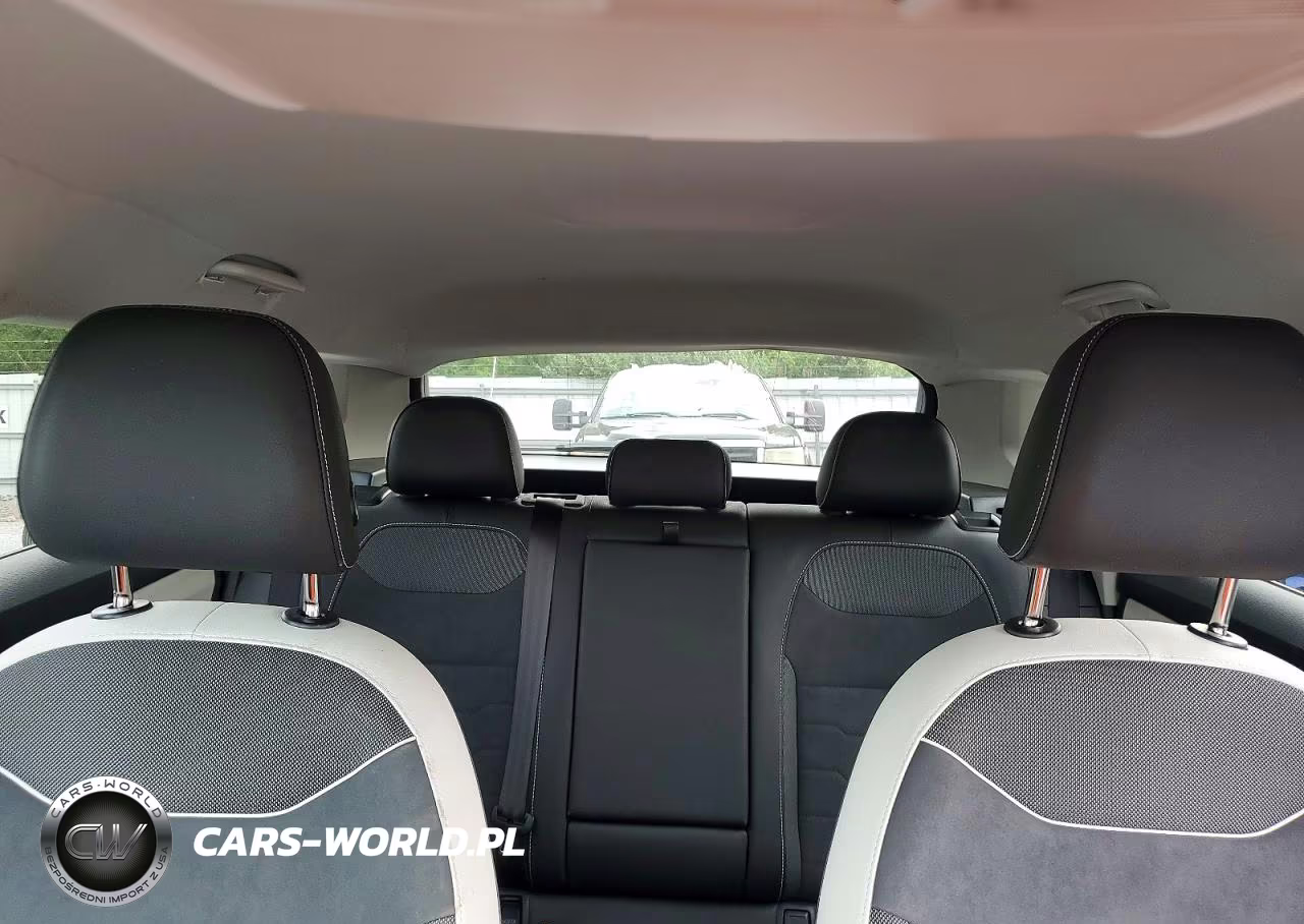 2025 Volkswagen Taos Se VIN:3VVUC7B22SM041196 - 10