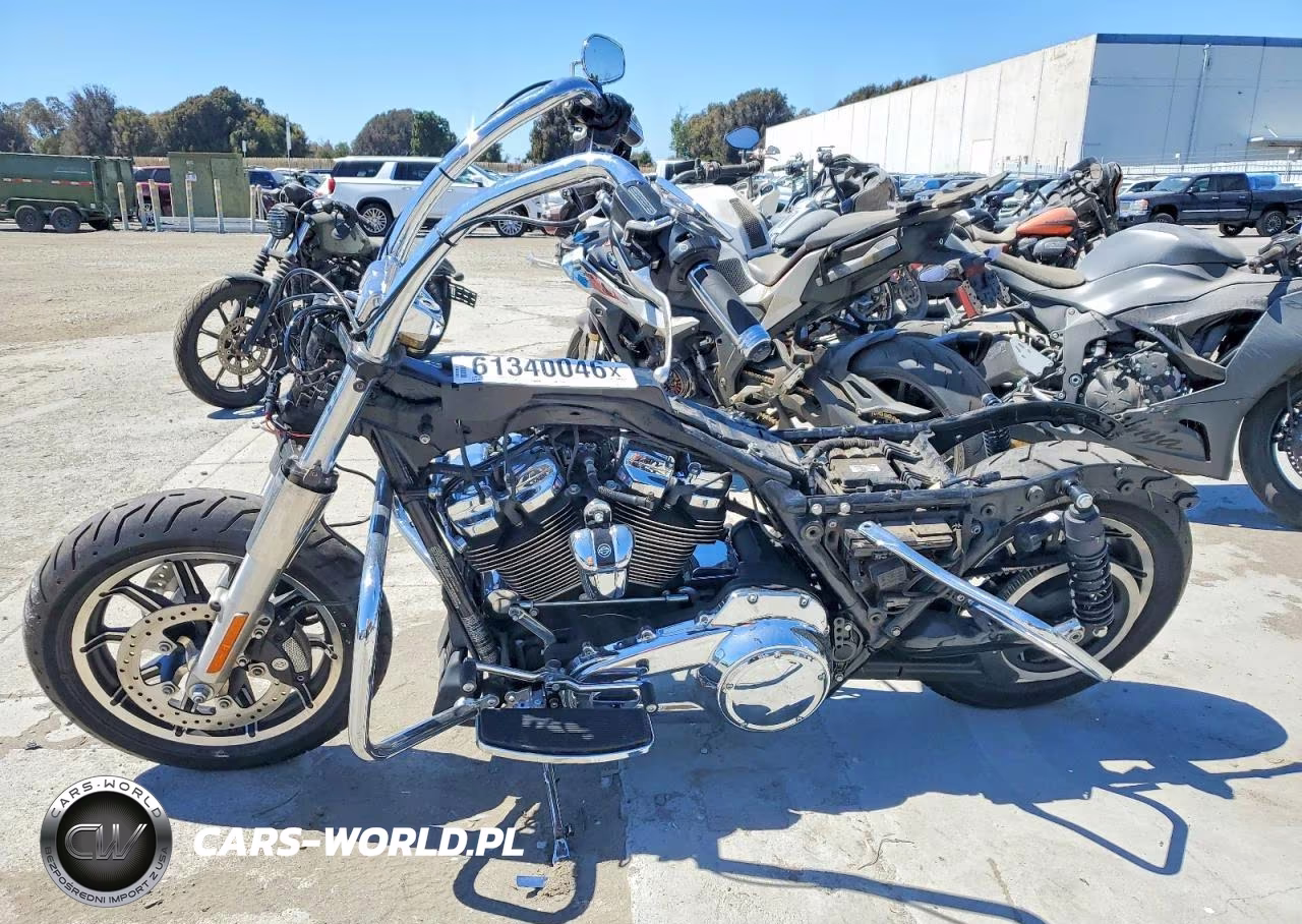 2018 Harley-Davidson Flhr Road King VIN:1HD1FBC13JB676403 - 3