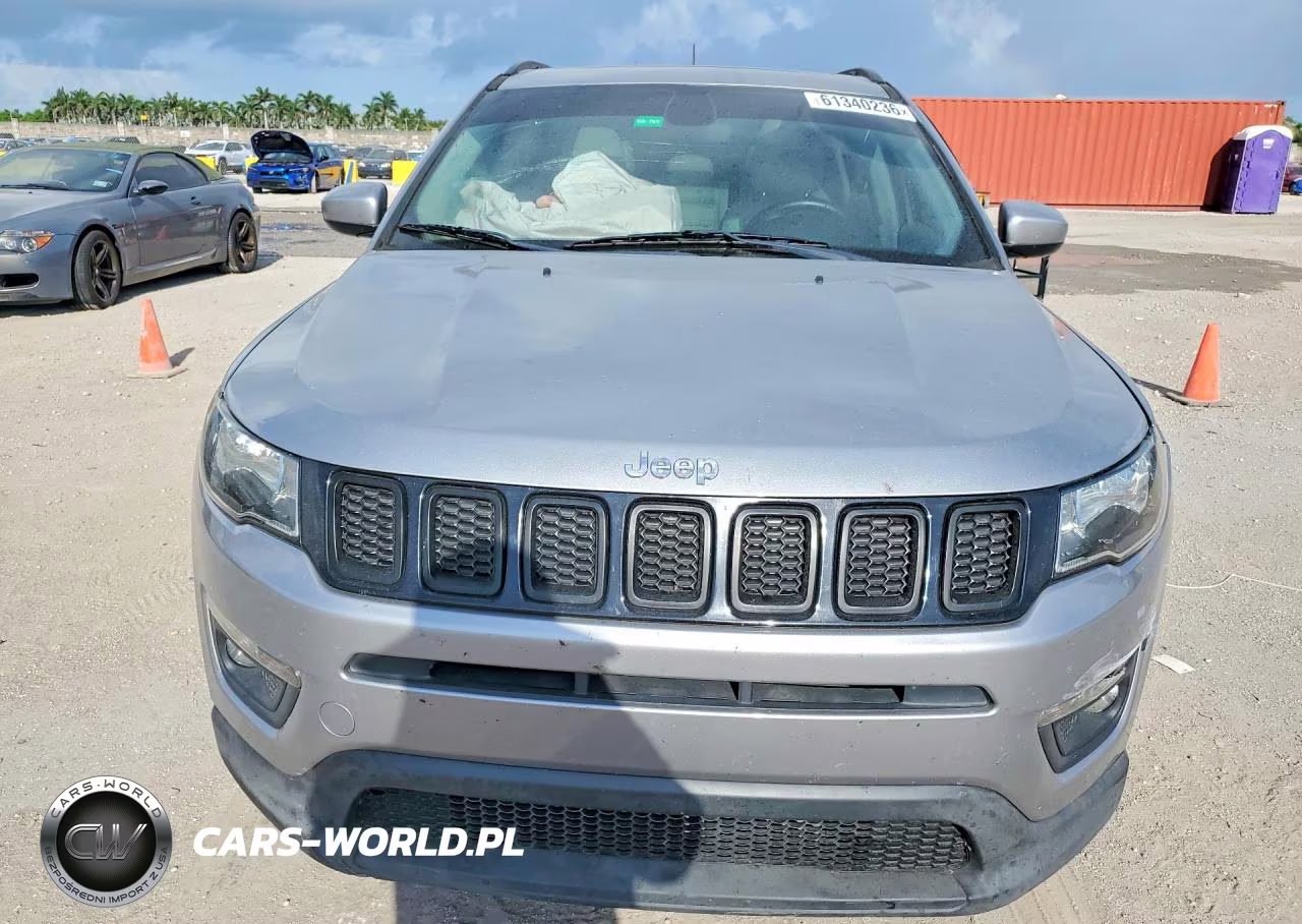 2018 Jeep Compass Latitude VIN:3C4NJCBB2JT471364 - 5