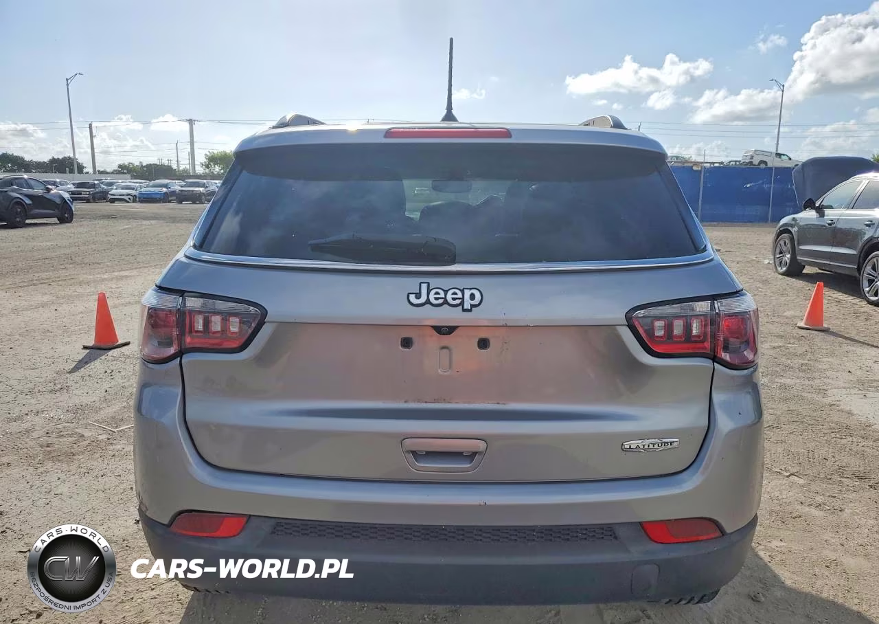 2018 Jeep Compass Latitude VIN:3C4NJCBB2JT471364 - 6