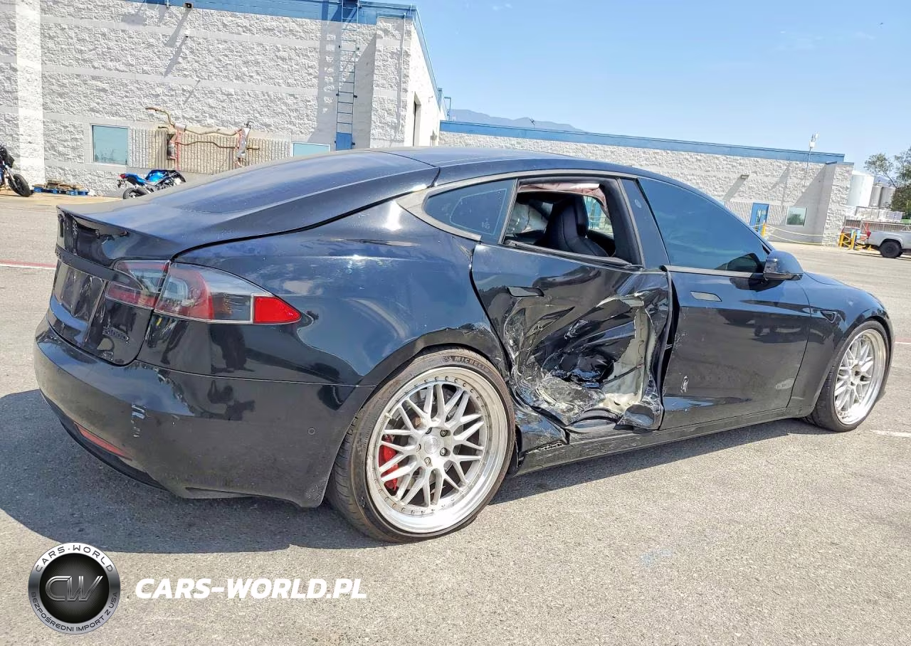 2016 Tesla Model S VIN:5YJSA1E42GF171822 - 3