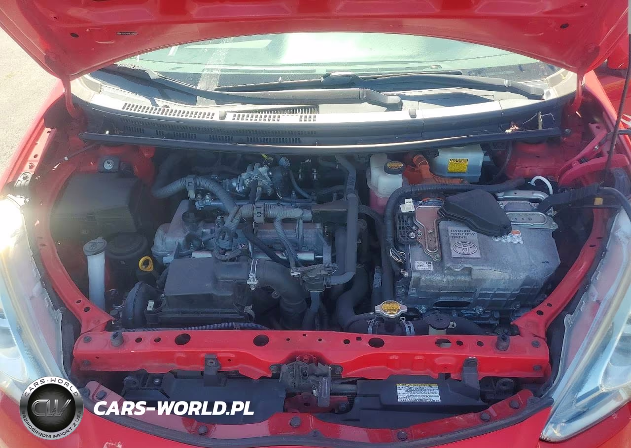 2015 Toyota Prius C One VIN:JTDKDTB33F1104443 - 11