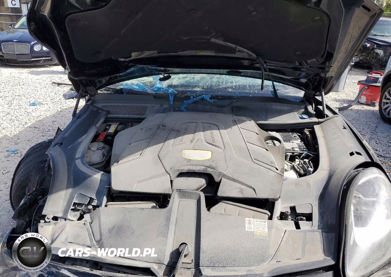 2023 Porsche Cayenne E-Hybrid VIN:WP1AE2AY1PDA12004 - 11
