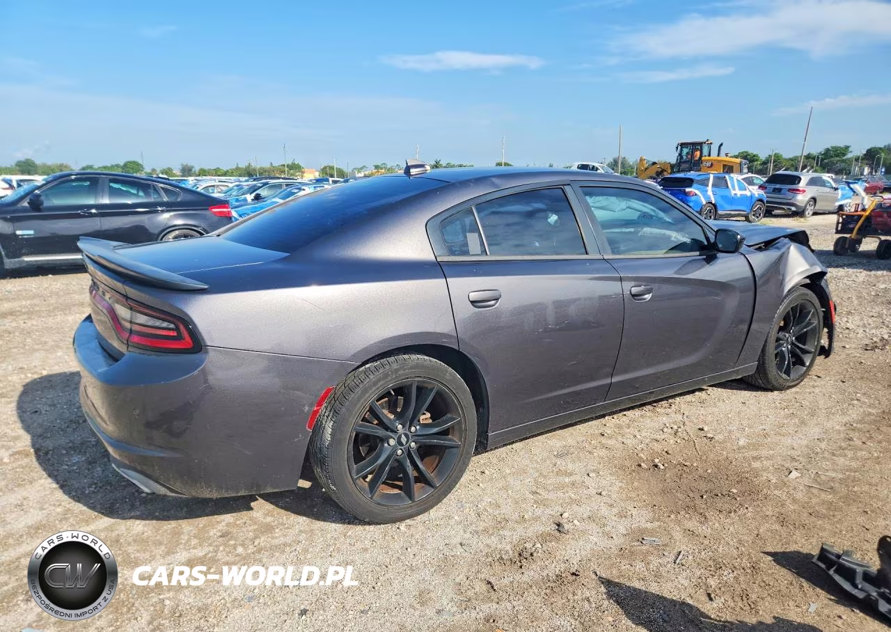 2018 Dodge Charger Sxt Plus VIN:2C3CDXHG7JH210494 - 3