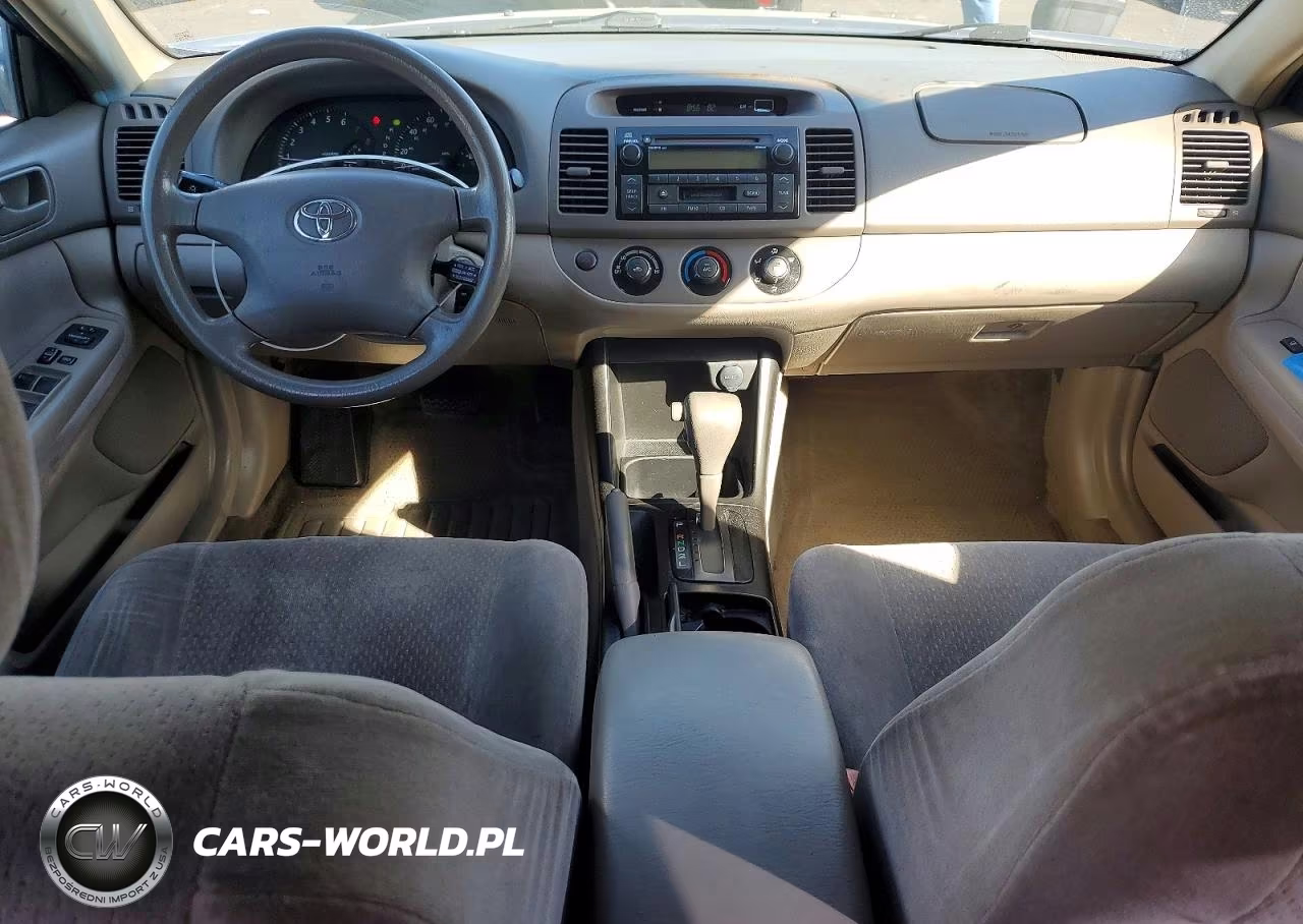 2004 Toyota Camry Le VIN:JTDBE32K440269151 - 8