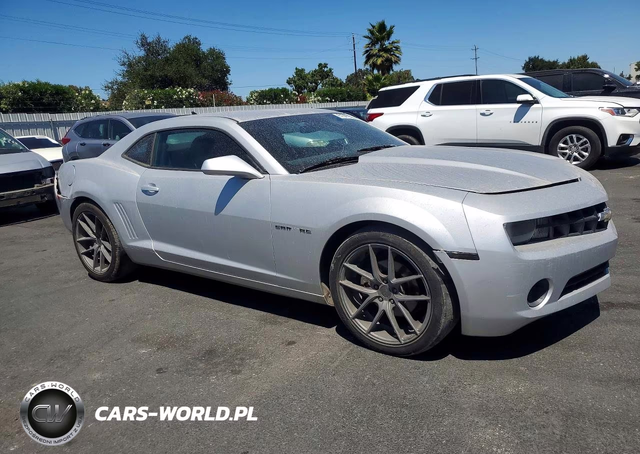 2013 Chevrolet Camaro Ls VIN:2G1FA1E37D9123556 - 4