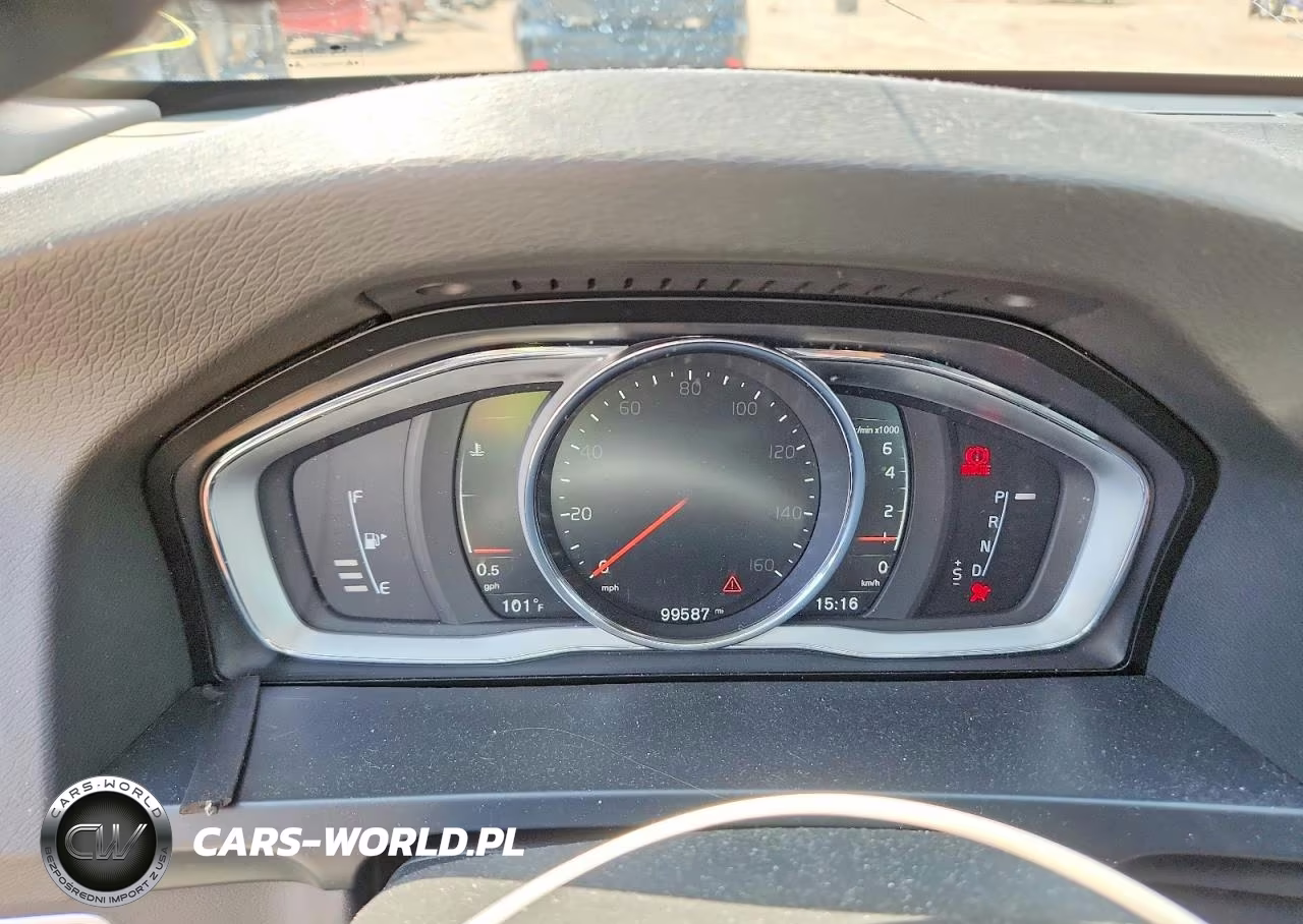 2018 Volvo S60 Dynamic VIN:YV126MFLXJ2450612 - 9