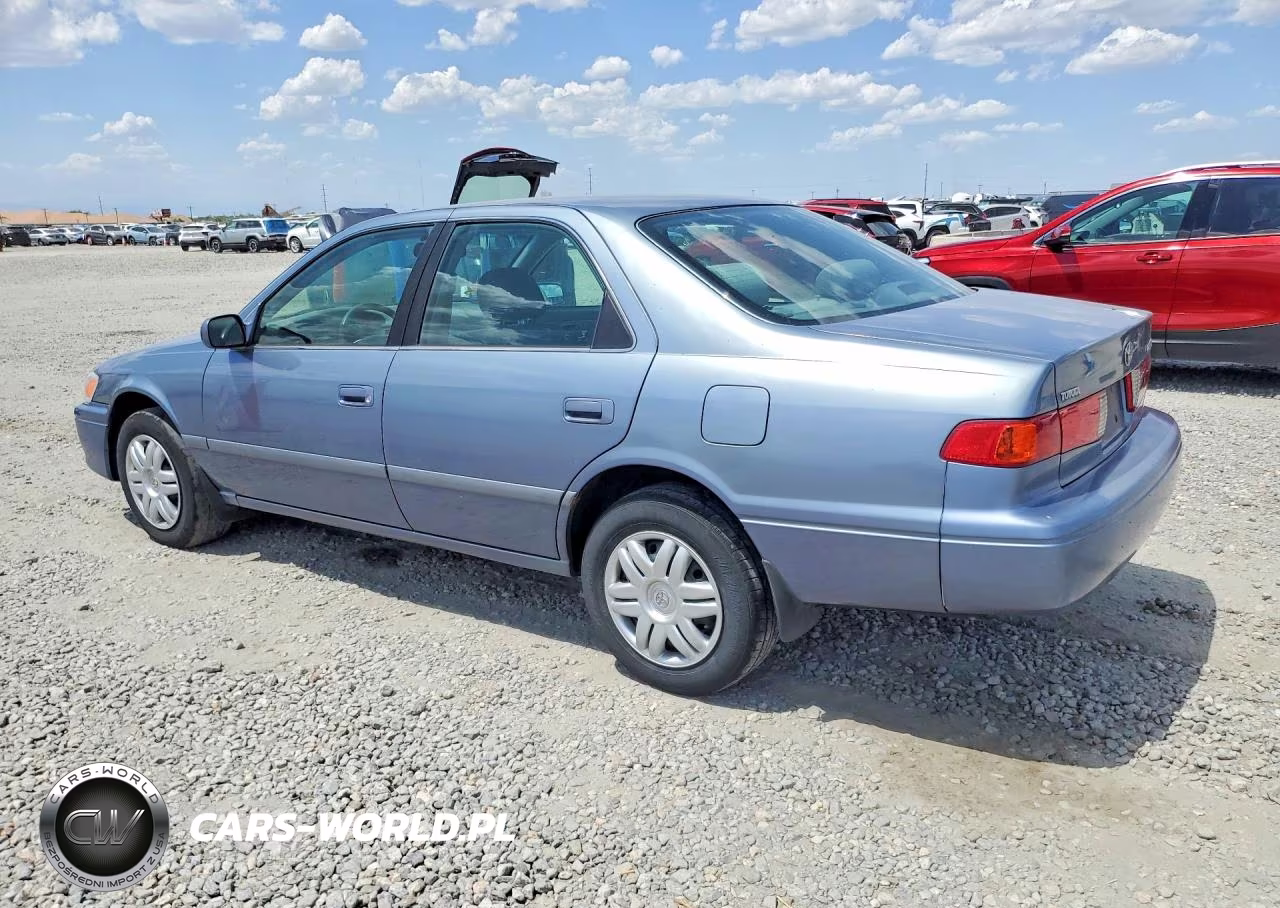 2000 Toyota Camry Le VIN:4T1BG22K8YU704963 - 2