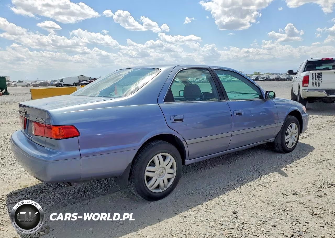 2000 Toyota Camry Le VIN:4T1BG22K8YU704963 - 3