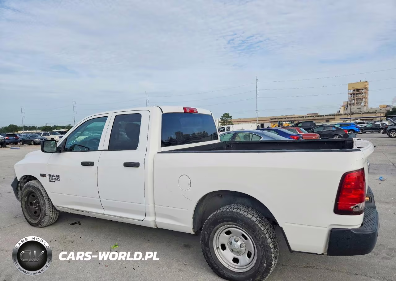 2019 Ram 1500 Classic Tradesman VIN:1C6RR6FT4KS602559 - 2