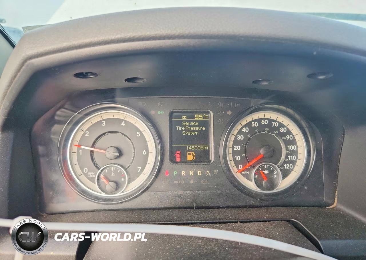 2019 Ram 1500 Classic Tradesman VIN:1C6RR6FT4KS602559 - 9