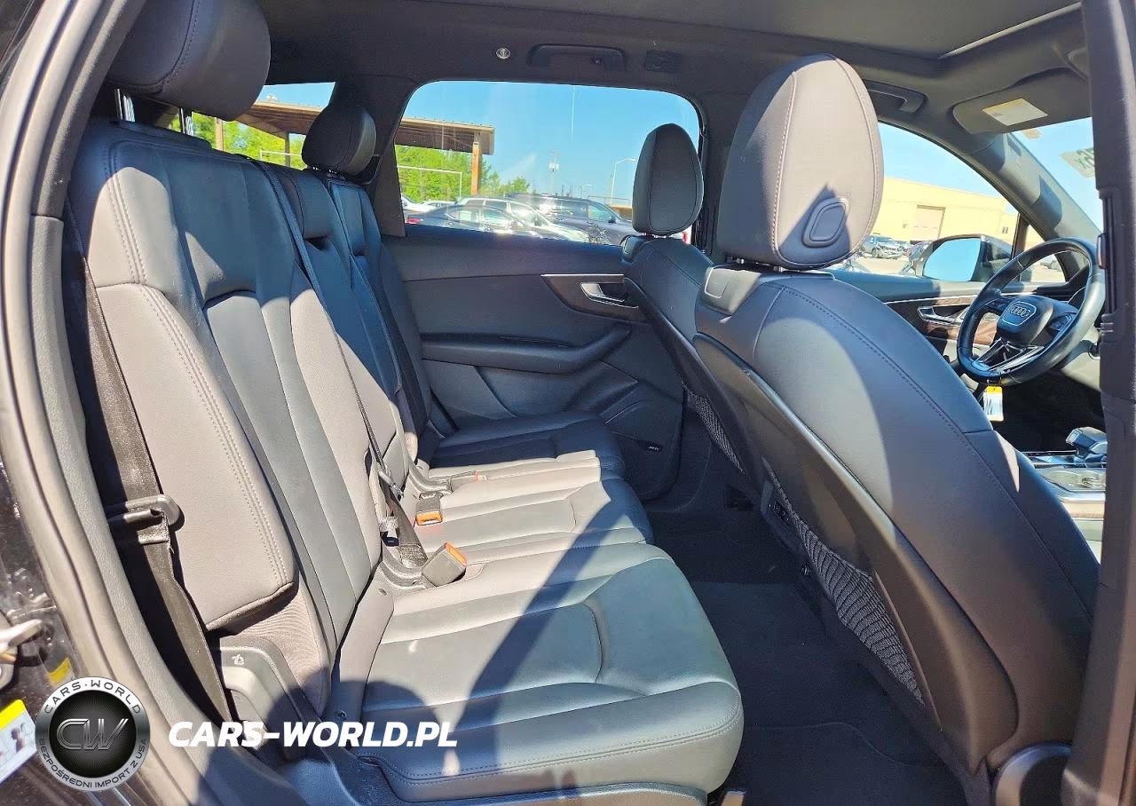 2020 Audi Q7 Premium Plus VIN:WA1LXAF73LD002562 - 11