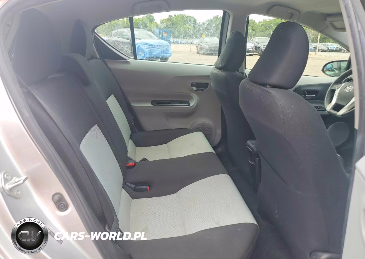 2012 Toyota Prius C Two VIN:JTDKDTB31C1004787 - 11