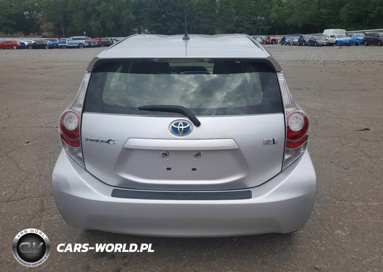 2012 Toyota Prius C Two VIN:JTDKDTB31C1004787 - 6