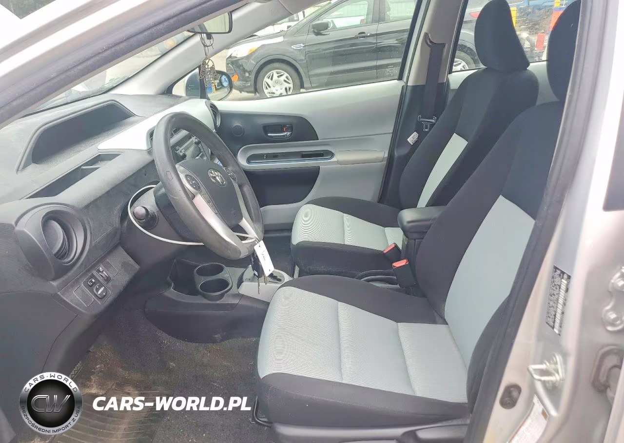 2012 Toyota Prius C Two VIN:JTDKDTB31C1004787 - 7