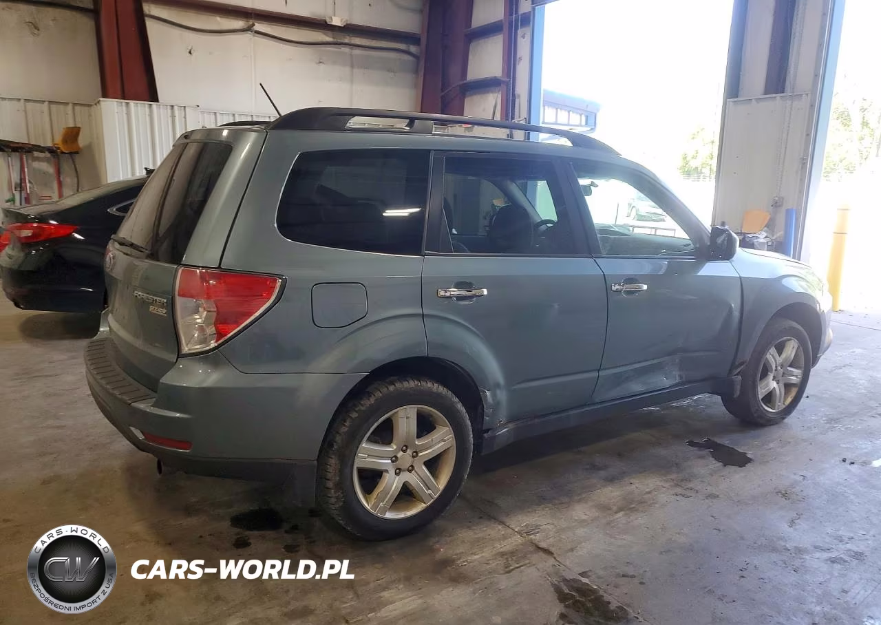 2010 Subaru Forester 2.5X Premium VIN:JF2SH6CC0AH781522 - 3