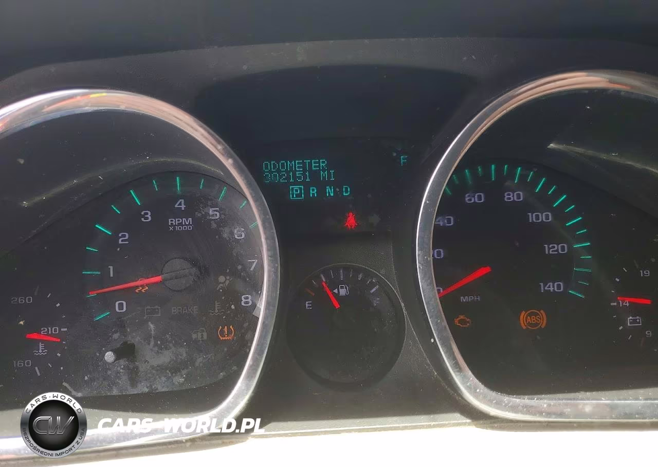 2011 Chevrolet Traverse Ls VIN:1GNKREED8BJ126277 - 9