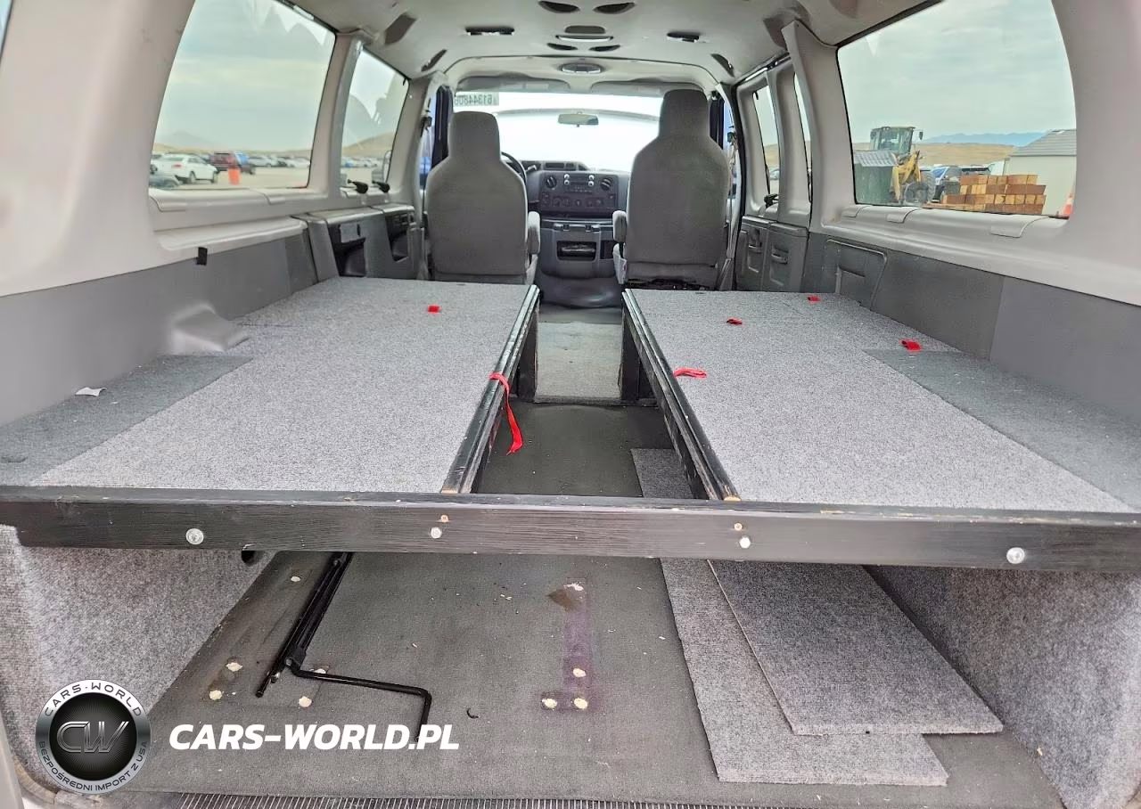 2010 Ford Econoline E350 Super Duty Wagon VIN:1FDSS3BL4ADA11522 - 10