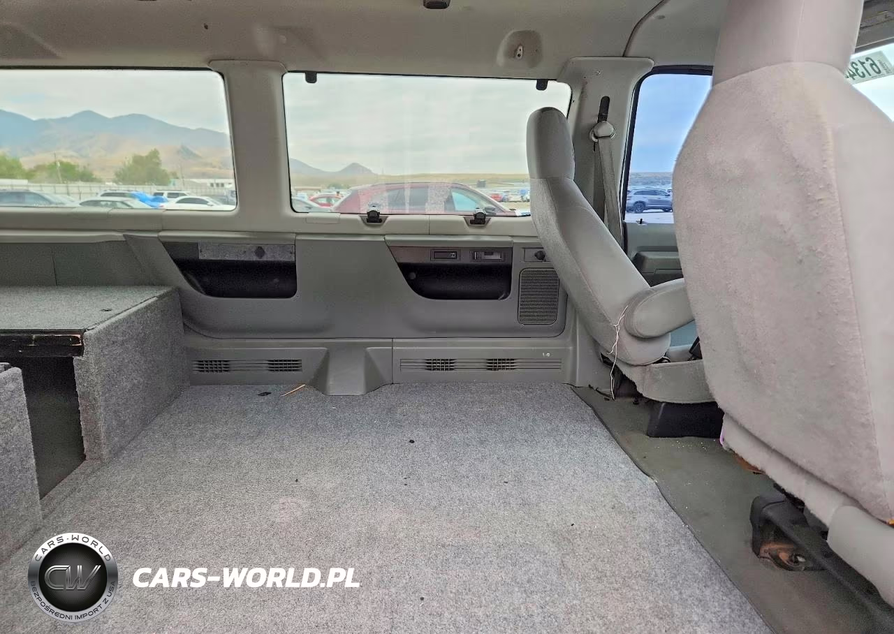2010 Ford Econoline E350 Super Duty Wagon VIN:1FDSS3BL4ADA11522 - 11