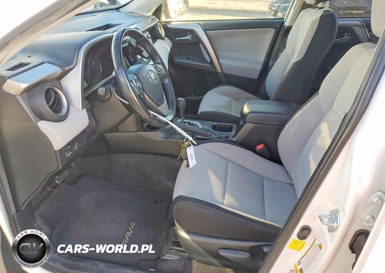 2017 Toyota Rav4 Xle VIN:JTMWFREV9HD097513 - 7