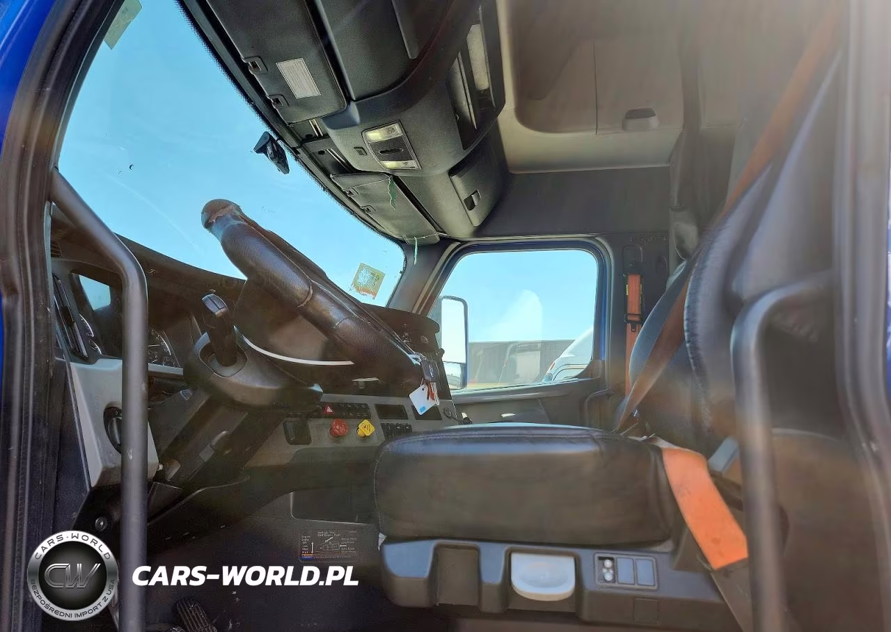 2020 Freightliner Cascadia 126 Semi Truck VIN:3AKJHHDR4LSLR5269 - 7