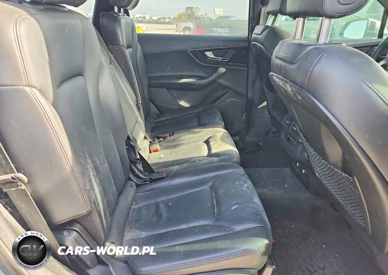 2019 Audi Q7 Premium VIN:WA1AAAF73KD013939 - 10