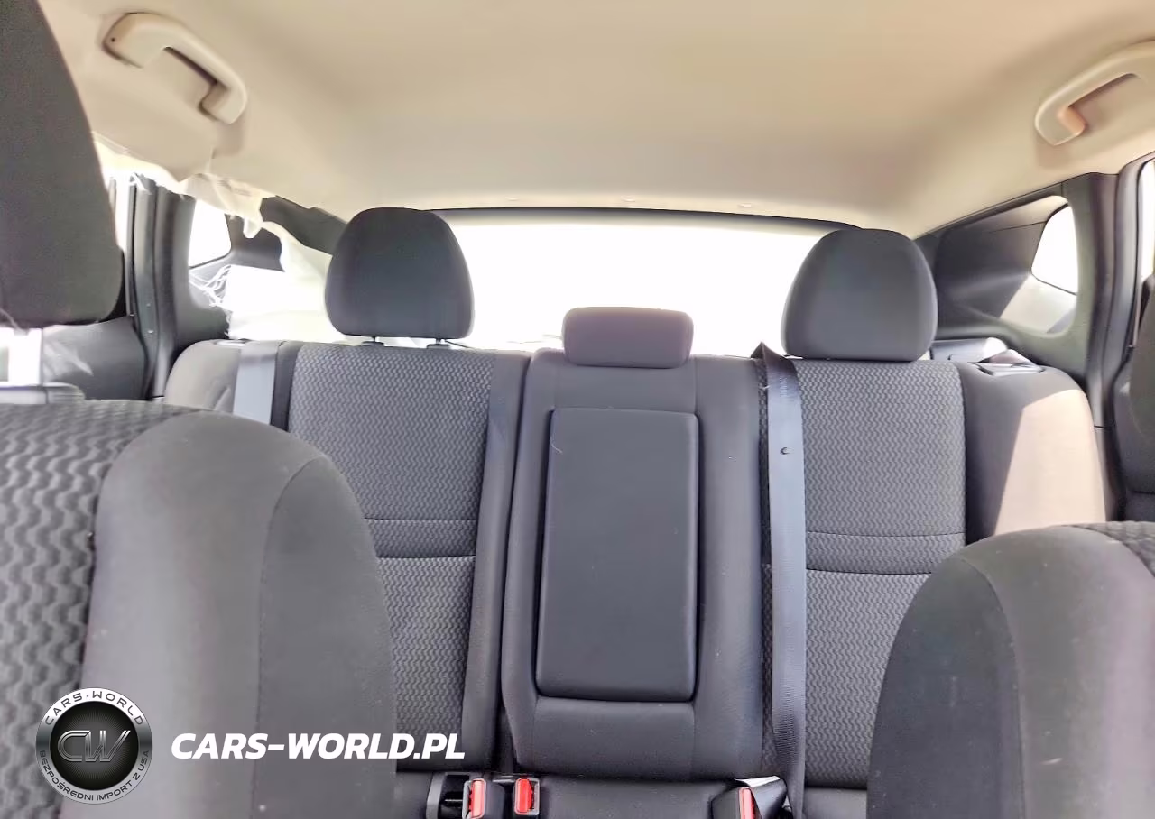 2019 Nissan Rogue Sport S VIN:JN1BJ1CRXKW624896 - 10
