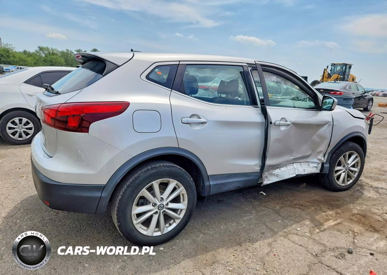 2019 Nissan Rogue Sport S VIN:JN1BJ1CRXKW624896 - 3