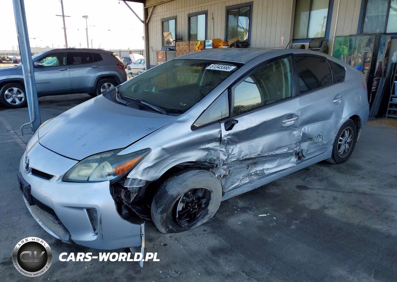 2013 Toyota Prius Two – zdjęcie 1 z 12