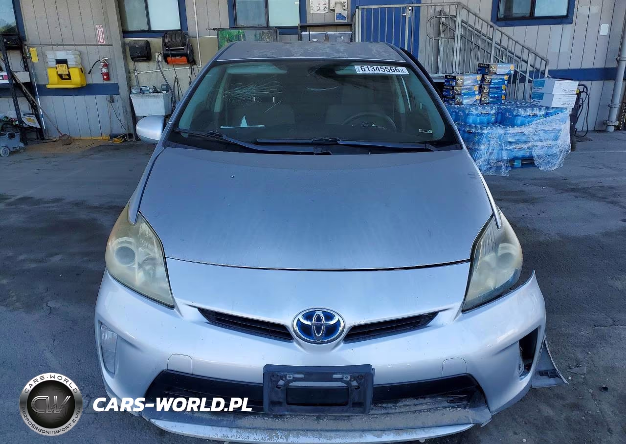 2013 Toyota Prius Two VIN:JTDKN3DU5D5633546 - 5
