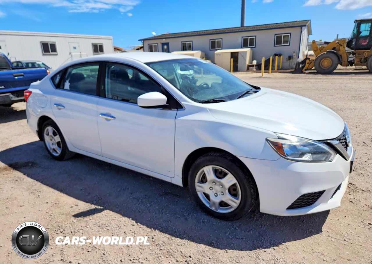 2018 Nissan Sentra S VIN:3N1AB7AP0JY248133 - 4